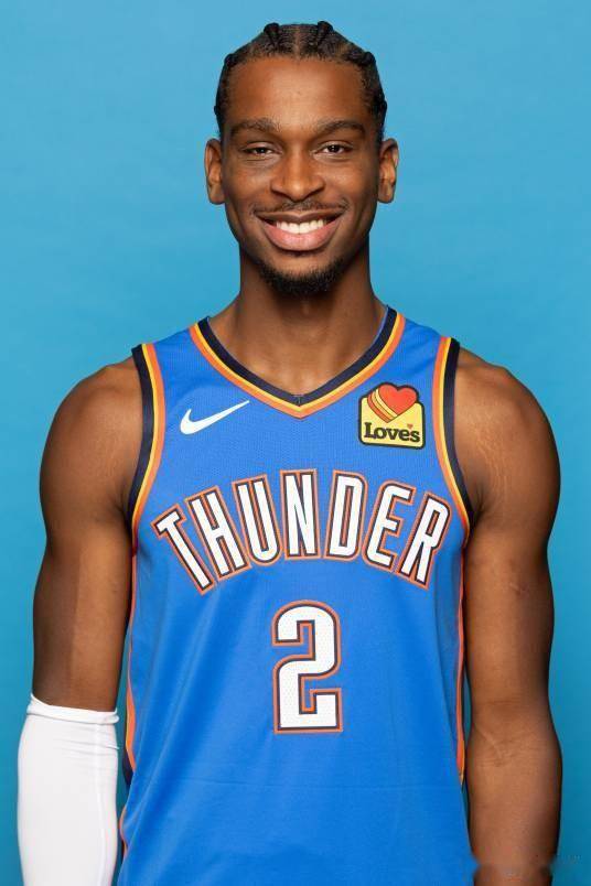 他们不仅依 他们不仅依