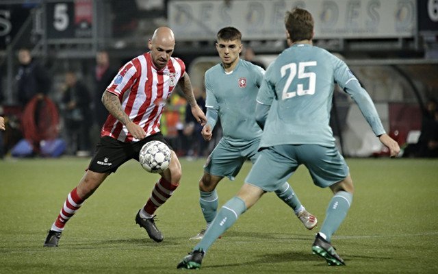 更是对关键 更是对关键