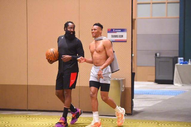 G则以更克 G则以更克